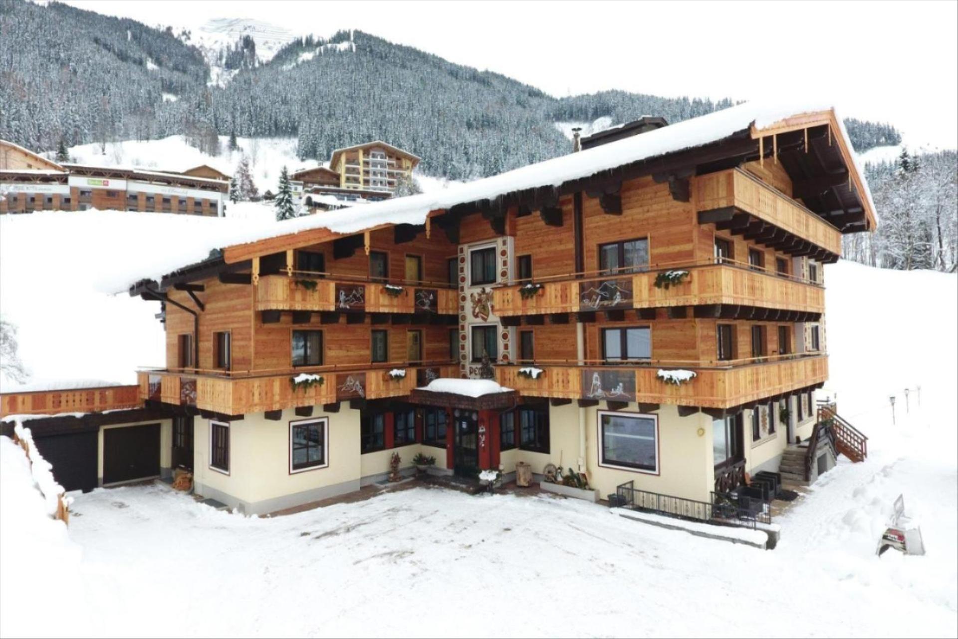 Ski In Ski Out Hotel Unterellmau Saalbach Exterior foto